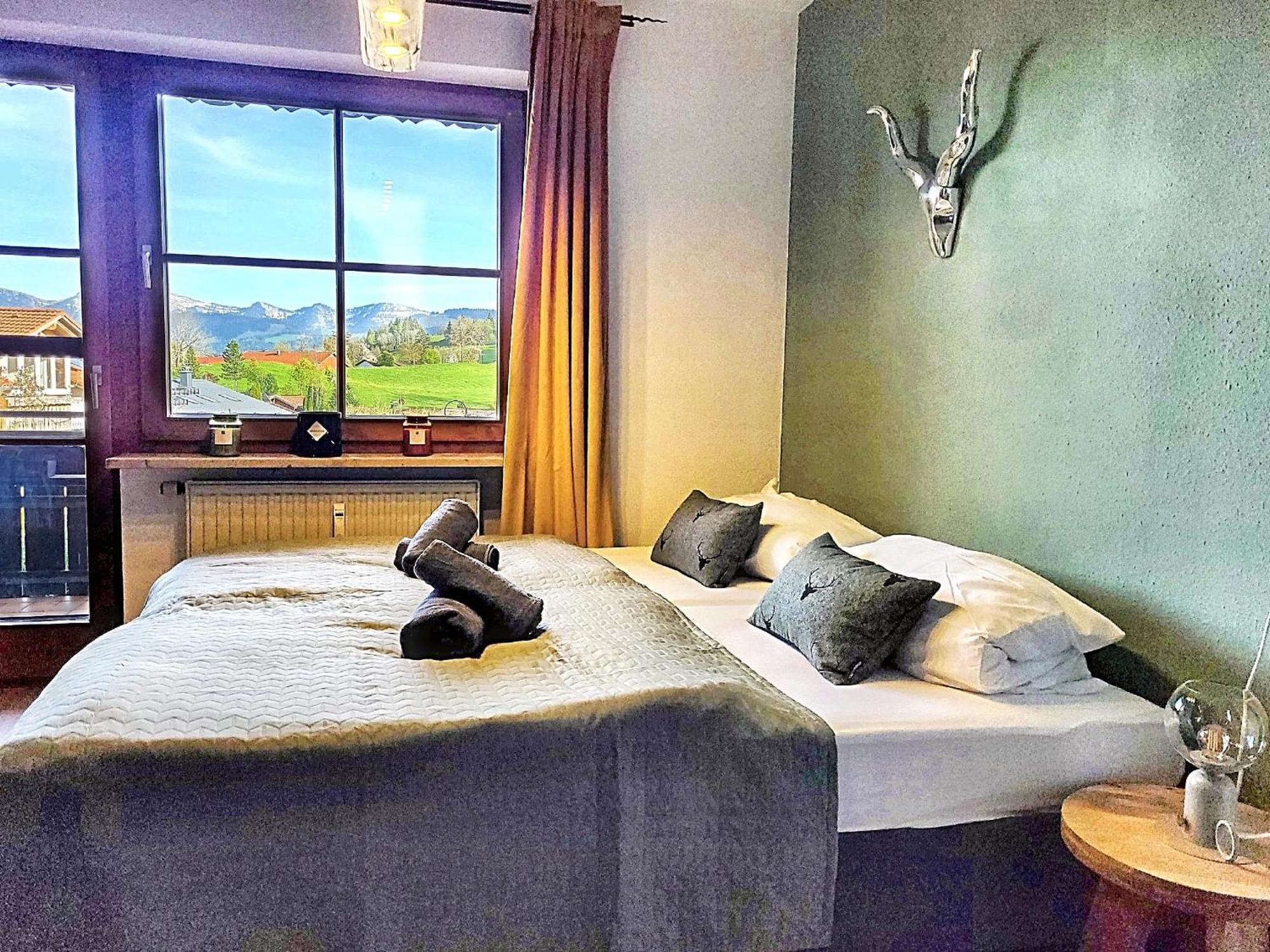 Lindners Hideaways - Bergnest Lodge - Bergblick Fewo 6 Pers Balkon Garten Hund Ski Unterkunft Luftkurort Oberreute Naehe Buchenegger Wasserfaelle Eistobel Bodensee Екстериор снимка
