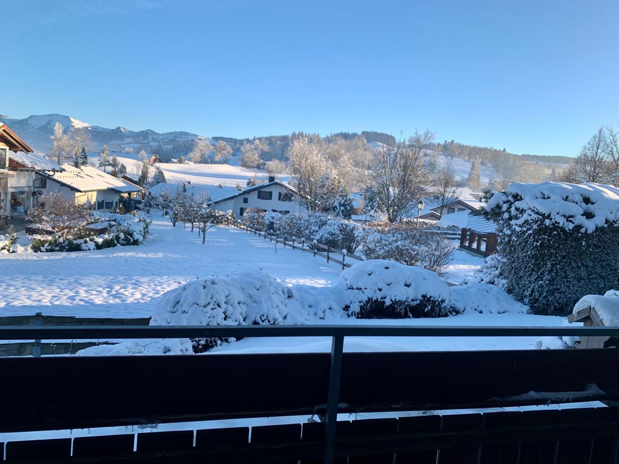 Lindners Hideaways - Bergnest Lodge - Bergblick Fewo 6 Pers Balkon Garten Hund Ski Unterkunft Luftkurort Oberreute Naehe Buchenegger Wasserfaelle Eistobel Bodensee Екстериор снимка